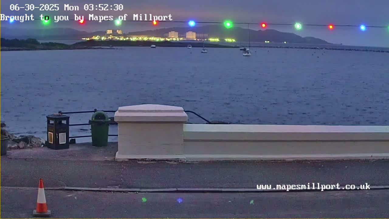 Millport Town & Coast Live Cam - Millport, North Ayrshire, Ayrshire and Arran, Scotland, United Kingdom