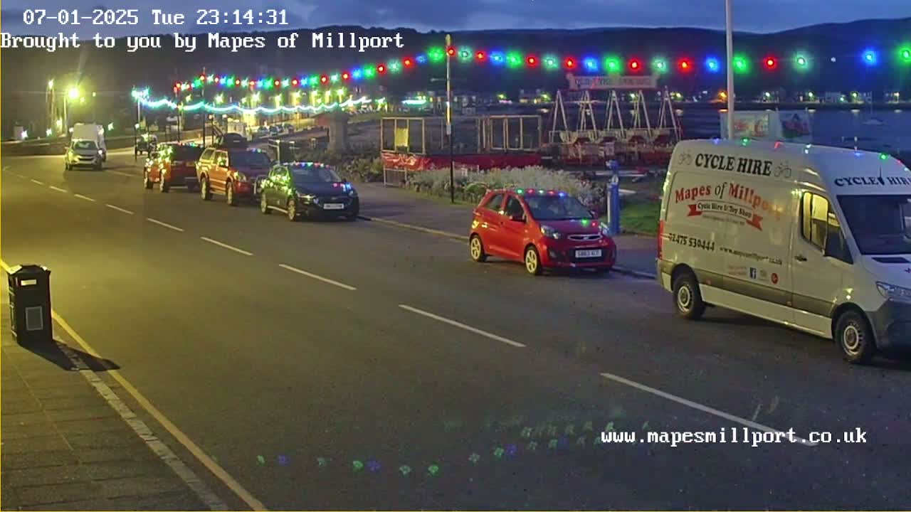 Millport Town & Coast Live Cam - Millport, North Ayrshire, Ayrshire and Arran, Scotland, United Kingdom