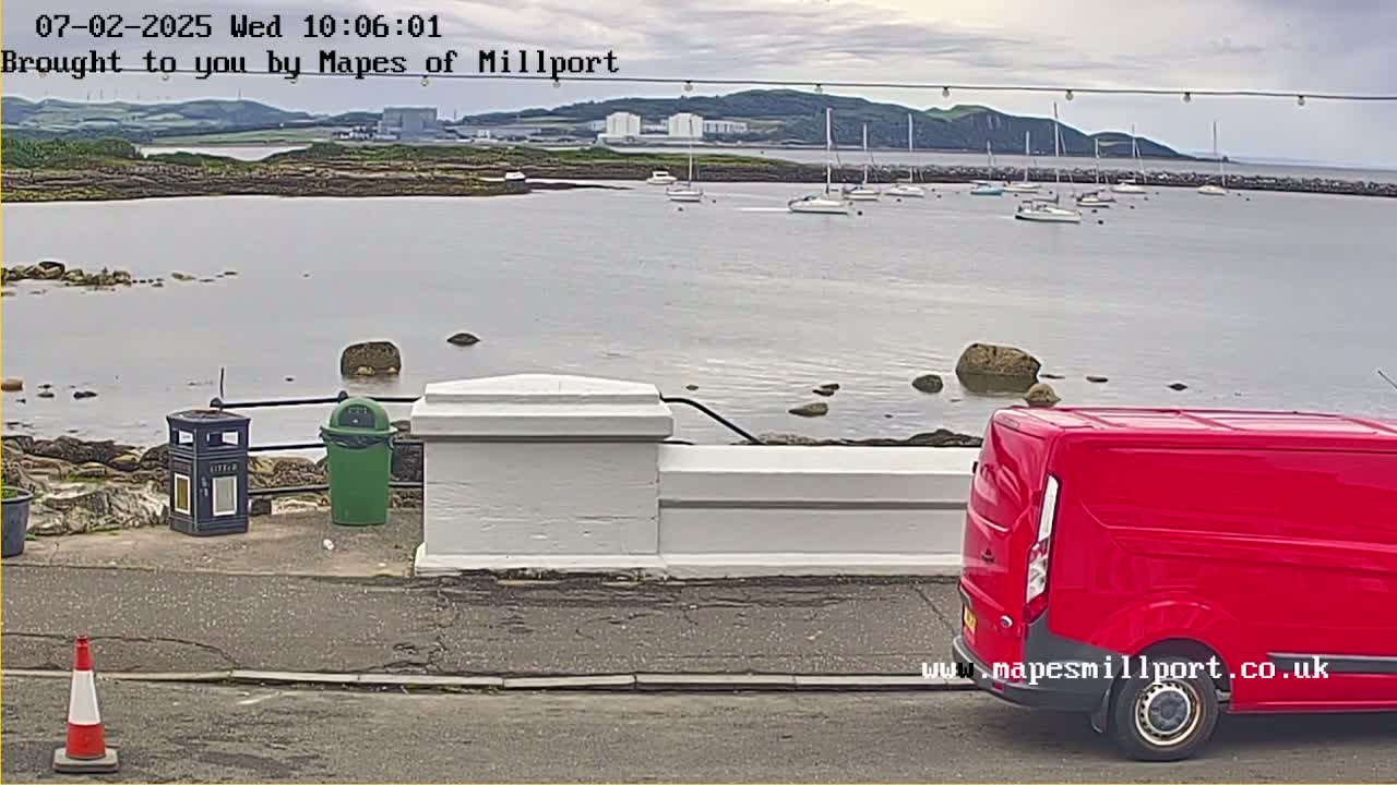 Millport Town & Coast Live Cam - Millport, North Ayrshire, Ayrshire and Arran, Scotland, United Kingdom