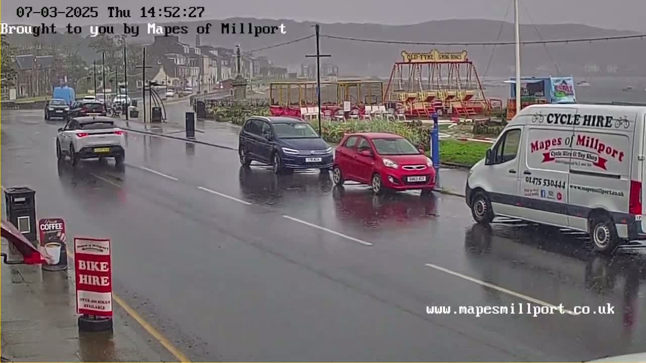 Millport Town & Coast Live Cam - Millport, North Ayrshire, Ayrshire and Arran, Scotland, United Kingdom