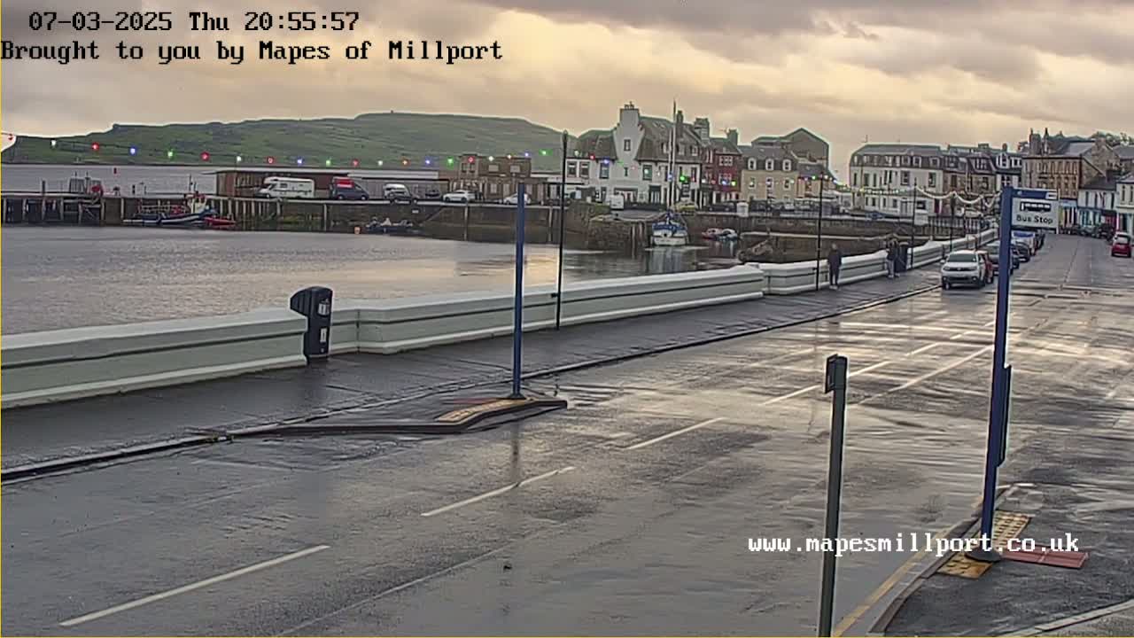 Millport Town & Coast Live Cam - Millport, North Ayrshire, Ayrshire and Arran, Scotland, United Kingdom