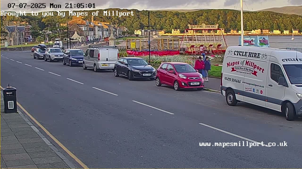 Millport Town & Coast Live Cam - Millport, North Ayrshire, Ayrshire and Arran, Scotland, United Kingdom