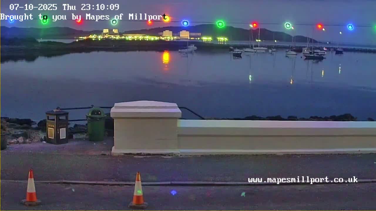 Millport Town & Coast Live Cam - Millport, North Ayrshire, Ayrshire and Arran, Scotland, United Kingdom