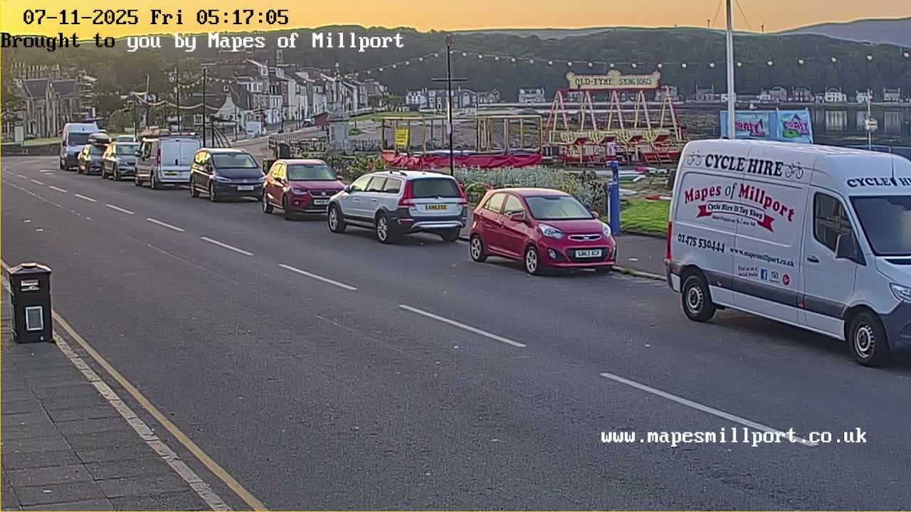 Millport Town & Coast Live Cam - Millport, North Ayrshire, Ayrshire and Arran, Scotland, United Kingdom