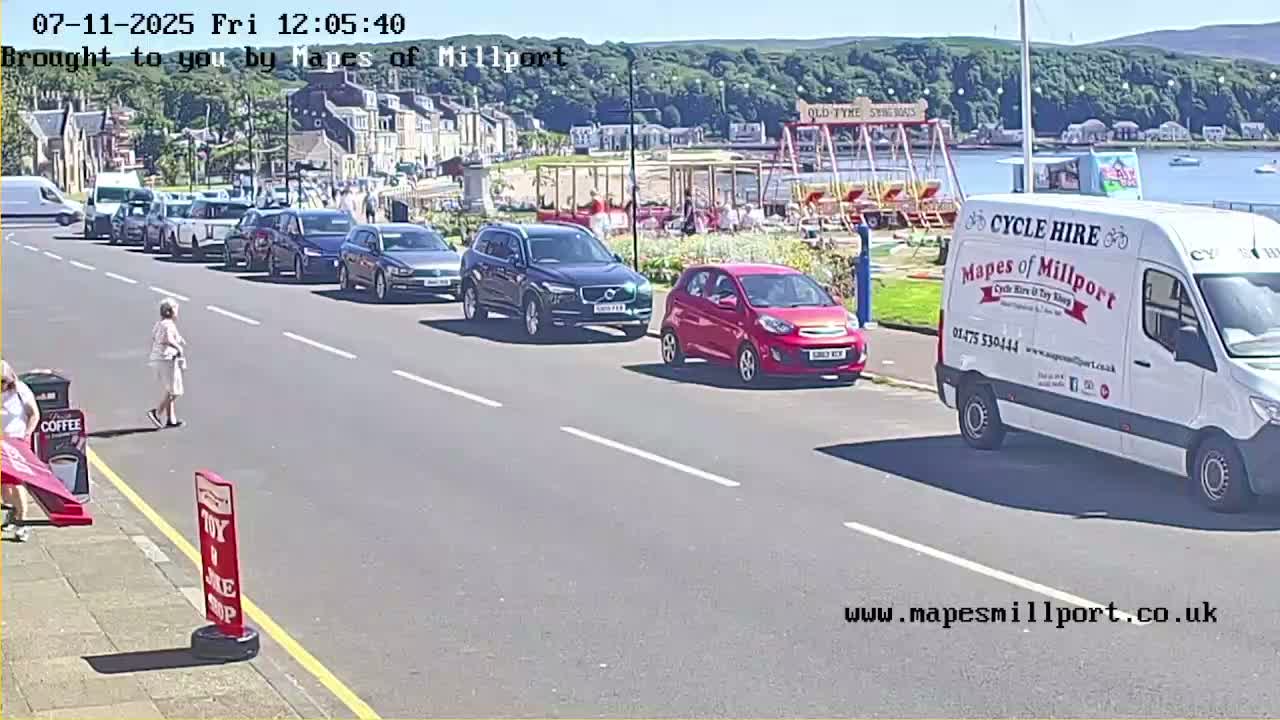 Millport Town & Coast Live Cam - Millport, North Ayrshire, Ayrshire and Arran, Scotland, United Kingdom