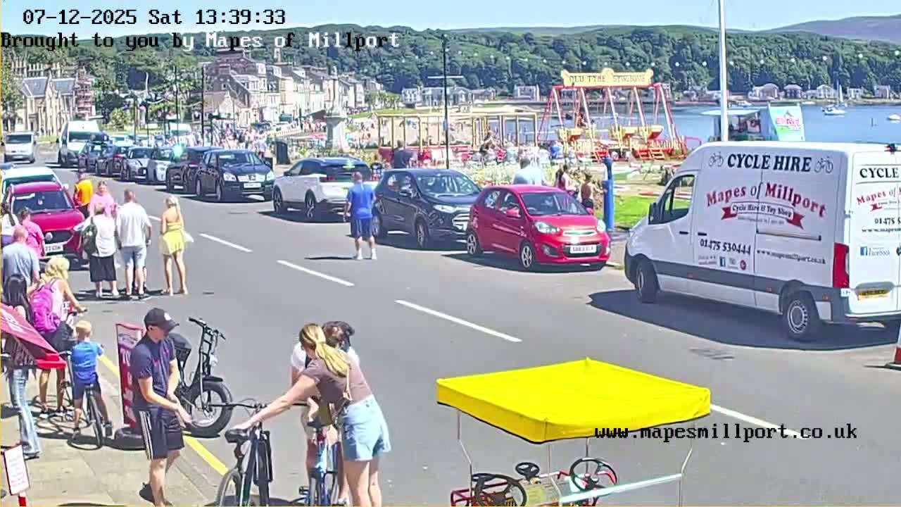 Millport Town & Coast Live Cam - Millport, North Ayrshire, Ayrshire and Arran, Scotland, United Kingdom