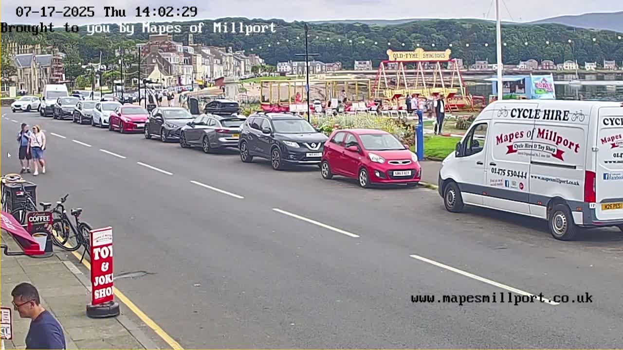 Millport Town & Coast Live Cam - Millport, North Ayrshire, Ayrshire and Arran, Scotland, United Kingdom