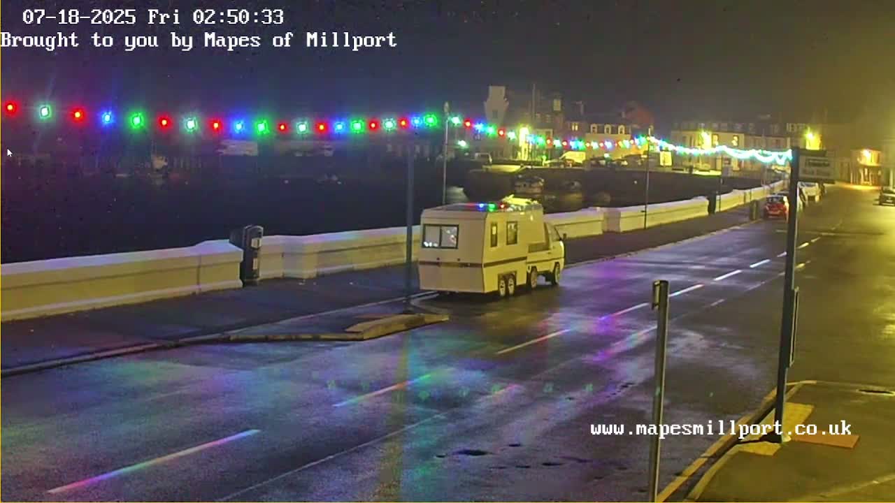 Millport Town & Coast Live Cam - Millport, North Ayrshire, Ayrshire and Arran, Scotland, United Kingdom