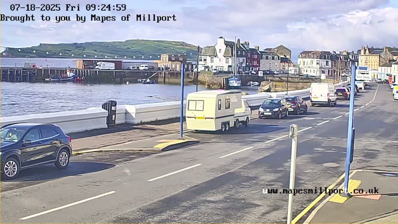 Millport Town & Coast Live Cam - Millport, North Ayrshire, Ayrshire and Arran, Scotland, United Kingdom