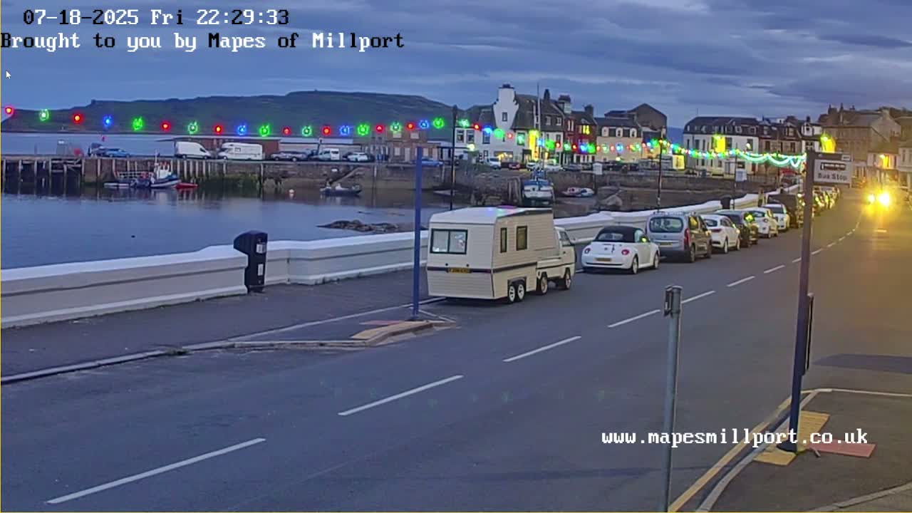 Millport Town & Coast Live Cam - Millport, North Ayrshire, Ayrshire and Arran, Scotland, United Kingdom