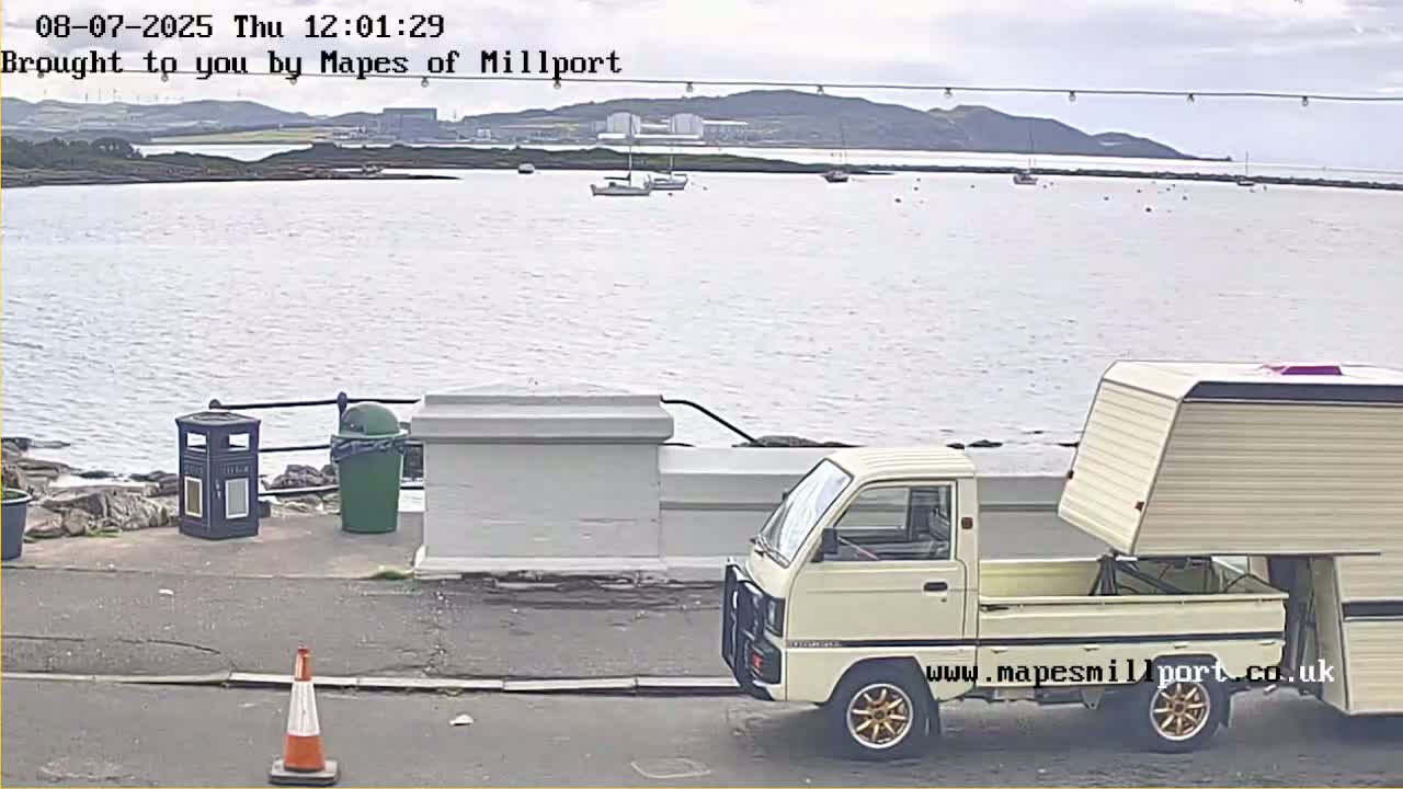 Millport Town & Coast Live Cam - Millport, North Ayrshire, Ayrshire and Arran, Scotland, United Kingdom