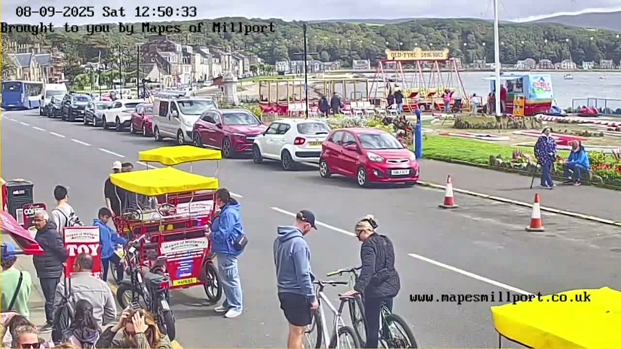Millport Town & Coast Live Cam - Millport, North Ayrshire, Ayrshire and Arran, Scotland, United Kingdom