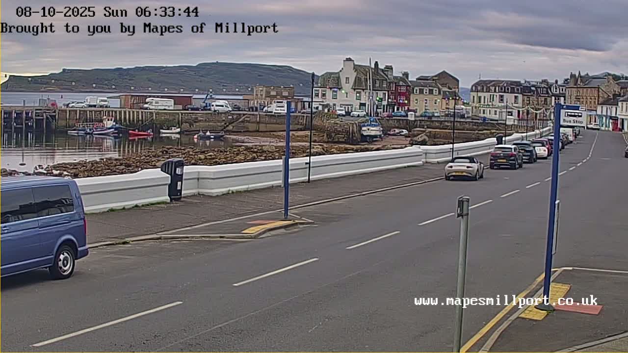 Millport Town & Coast Live Cam - Millport, North Ayrshire, Ayrshire and Arran, Scotland, United Kingdom