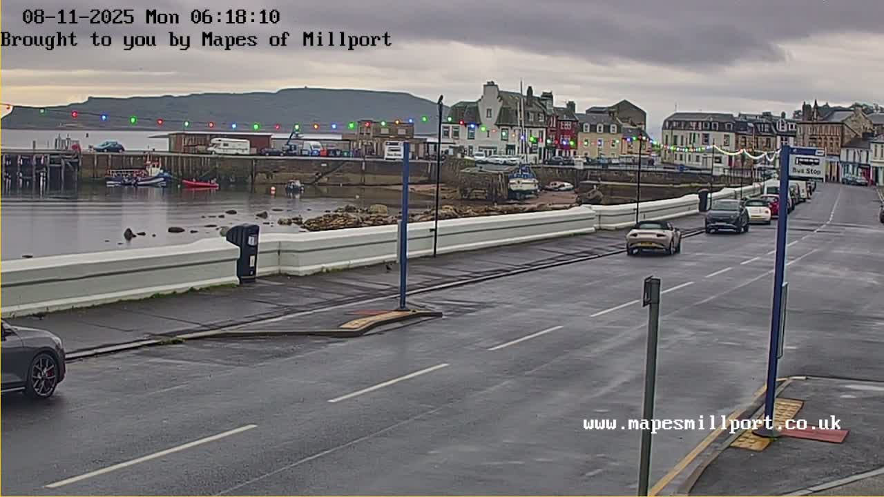 Millport Town & Coast Live Cam - Millport, North Ayrshire, Ayrshire and Arran, Scotland, United Kingdom