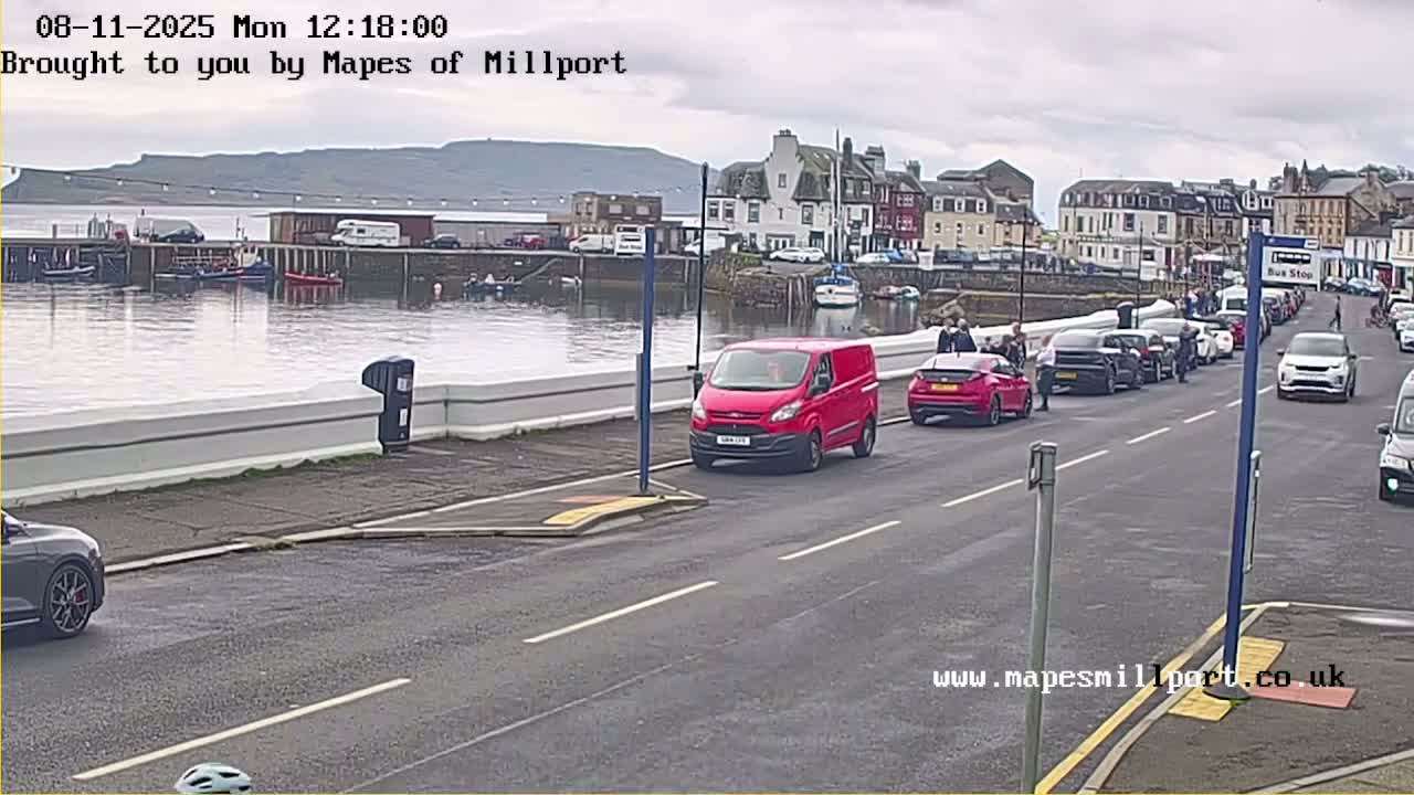 Millport Town & Coast Live Cam - Millport, North Ayrshire, Ayrshire and Arran, Scotland, United Kingdom