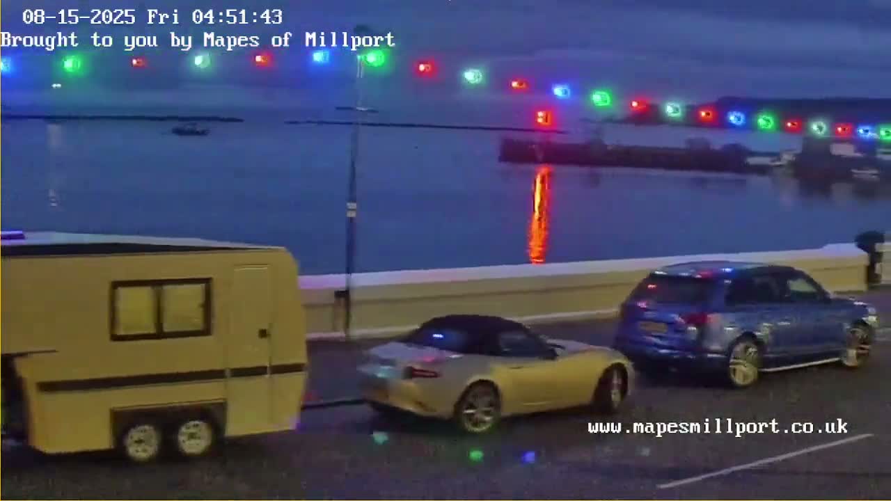 Millport Town & Coast Live Cam - Millport, North Ayrshire, Ayrshire and Arran, Scotland, United Kingdom