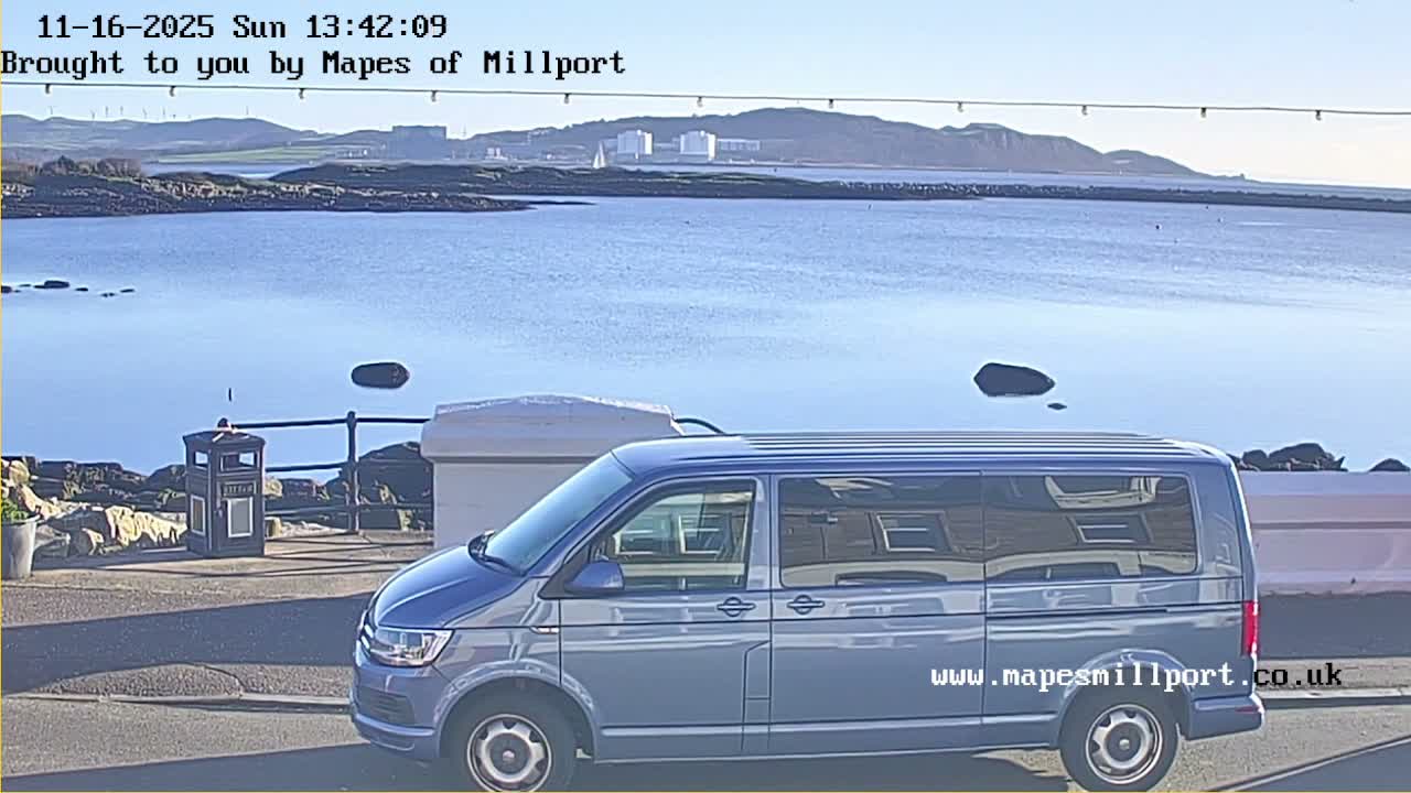 Millport Town & Coast Live Cam - Millport, North Ayrshire, Ayrshire and Arran, Scotland, United Kingdom