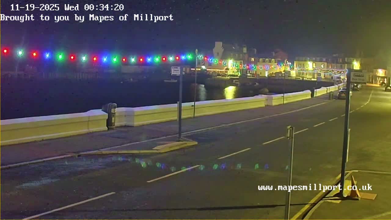 Millport Town & Coast Live Cam - Millport, North Ayrshire, Ayrshire and Arran, Scotland, United Kingdom