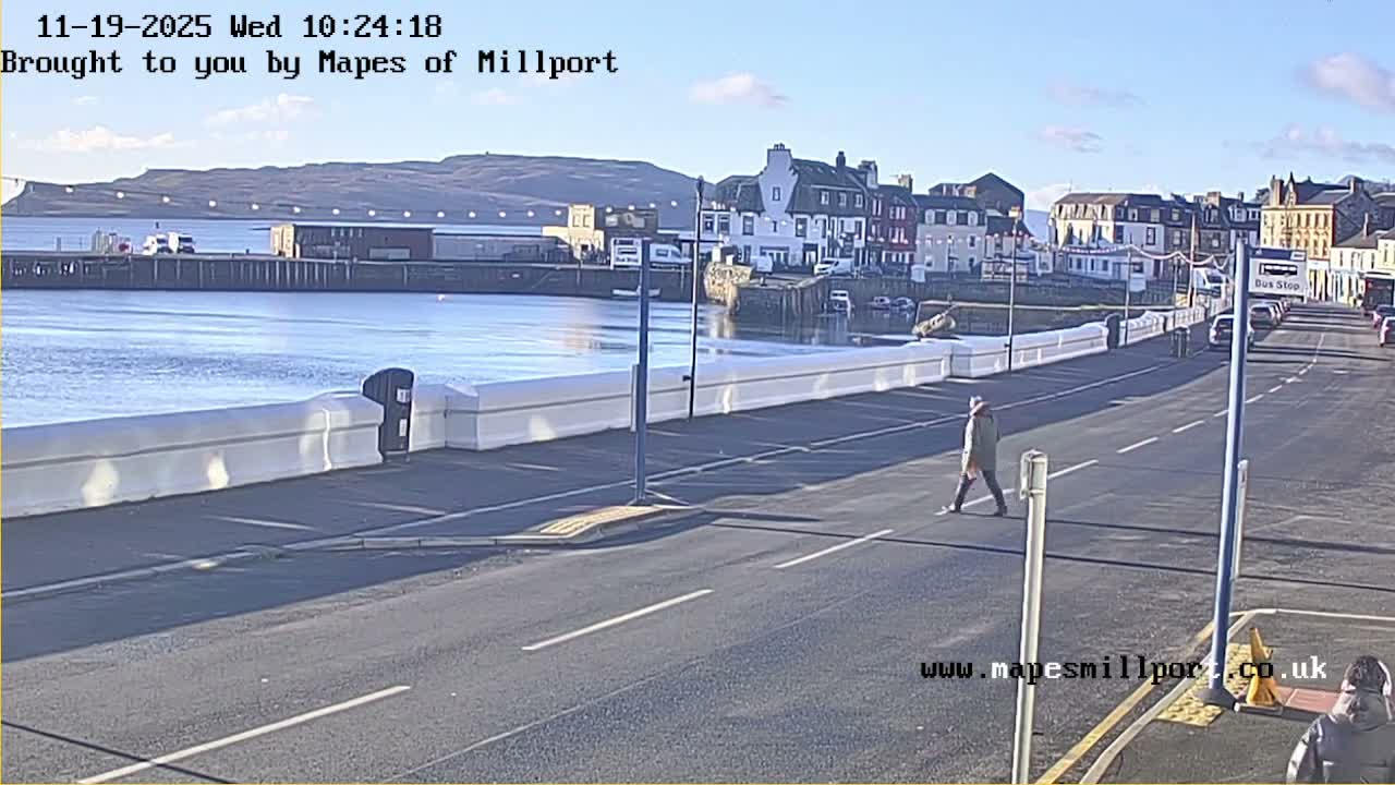 Millport Town & Coast Live Cam - Millport, North Ayrshire, Ayrshire and Arran, Scotland, United Kingdom