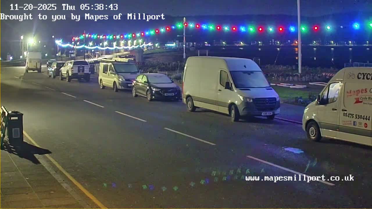 Millport Town & Coast Live Cam - Millport, North Ayrshire, Ayrshire and Arran, Scotland, United Kingdom