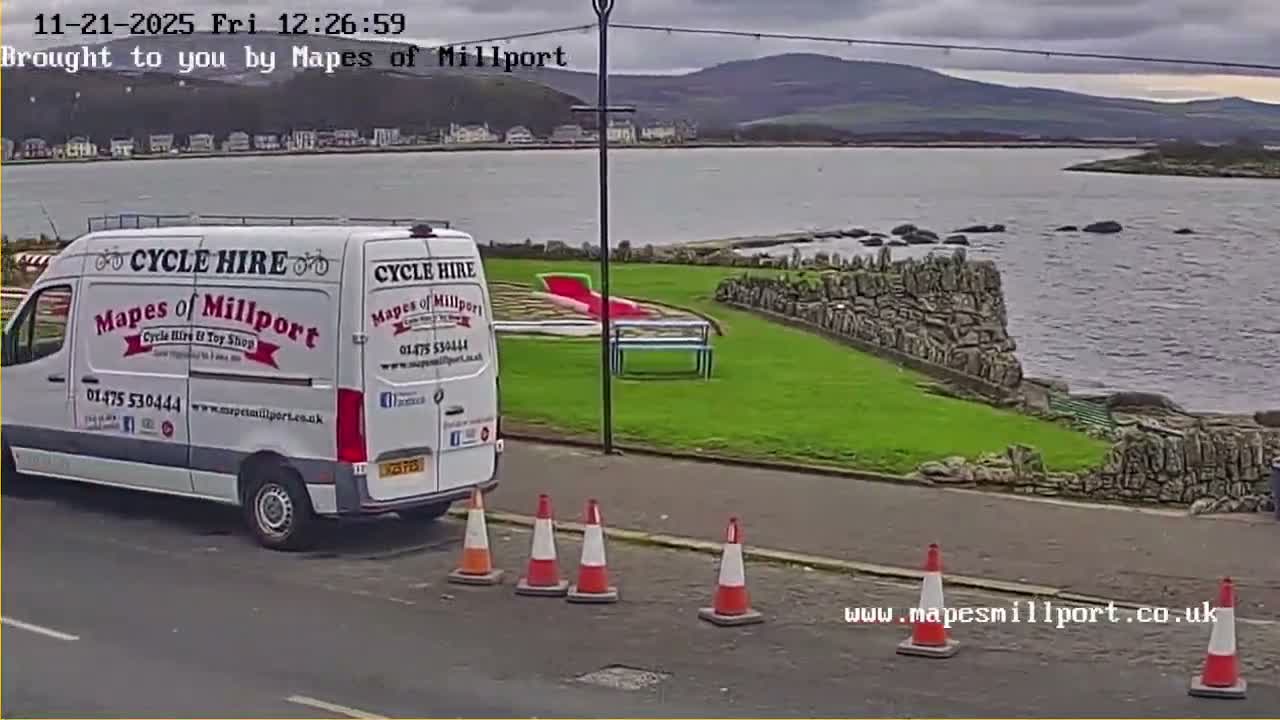 Millport Town & Coast Live Cam - Millport, North Ayrshire, Ayrshire and Arran, Scotland, United Kingdom