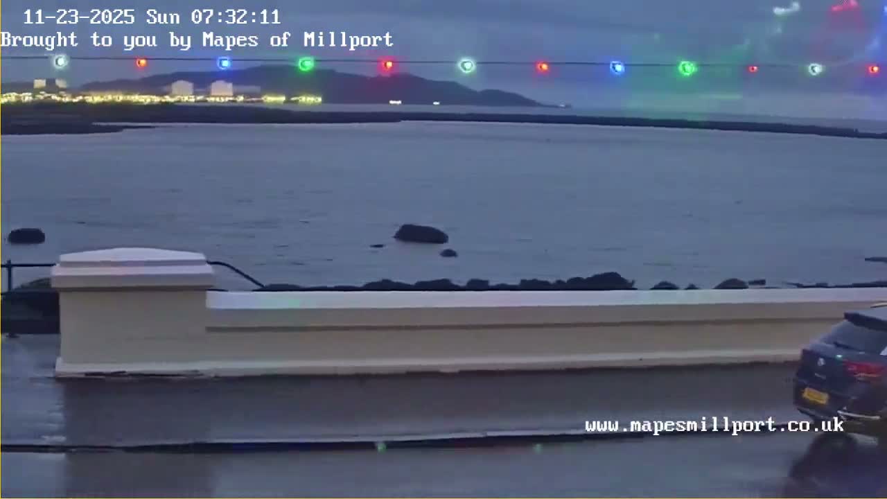 Millport Town & Coast Live Cam - Millport, North Ayrshire, Ayrshire and Arran, Scotland, United Kingdom