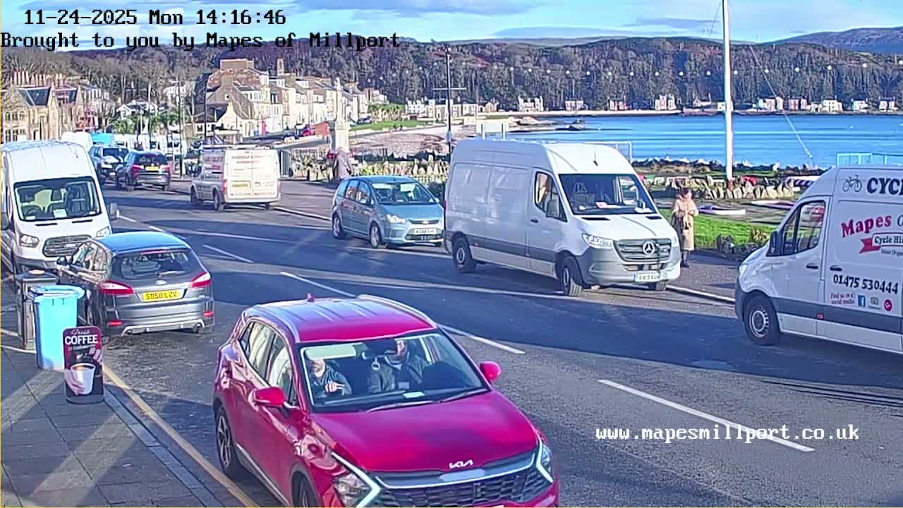 Millport Town & Coast Live Cam - Millport, North Ayrshire, Ayrshire and Arran, Scotland, United Kingdom