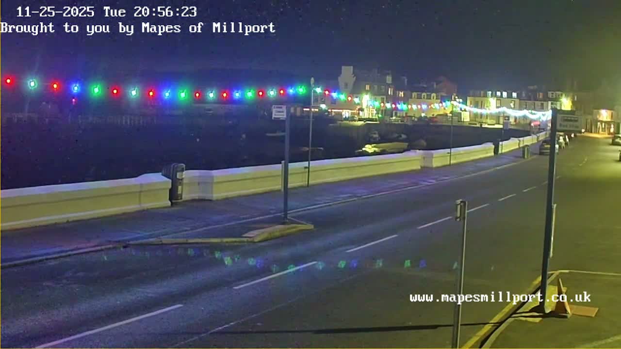 Millport Town & Coast Live Cam - Millport, North Ayrshire, Ayrshire and Arran, Scotland, United Kingdom