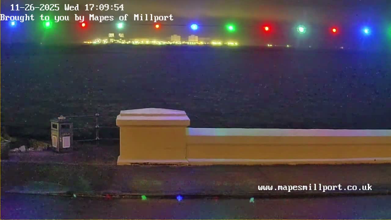 Millport Town & Coast Live Cam - Millport, North Ayrshire, Ayrshire and Arran, Scotland, United Kingdom