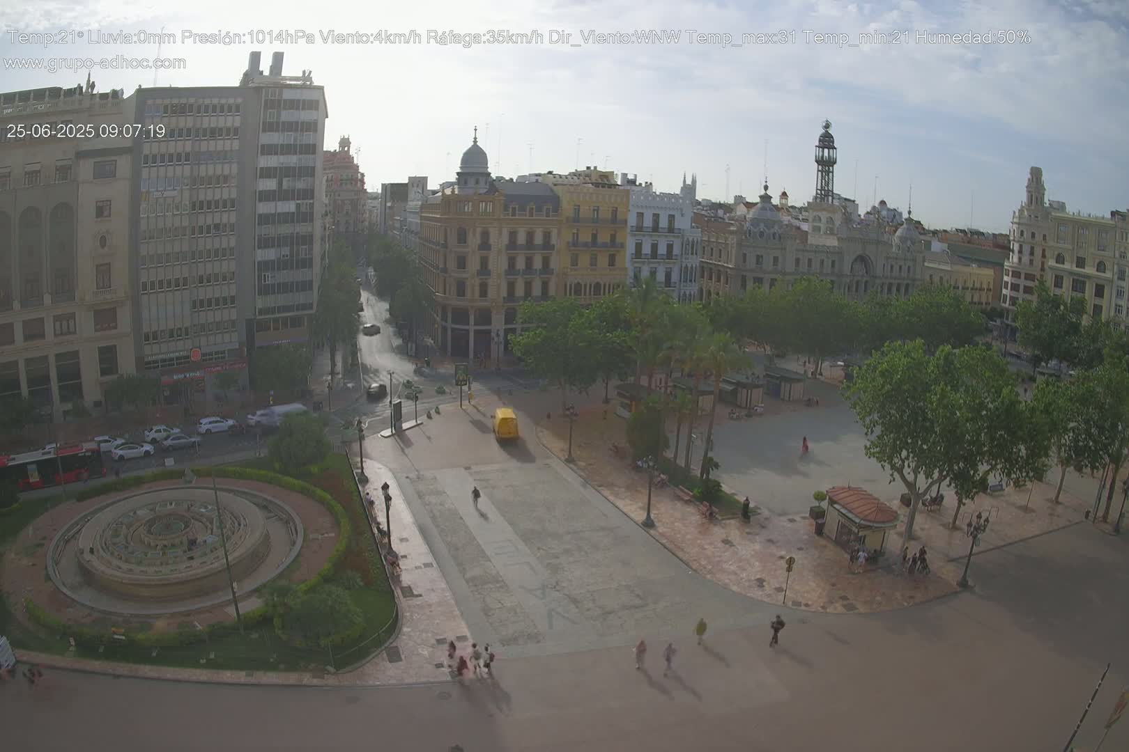Valencia City , Plaza del Ayuntamiento Square Live Cam - Valencia,  Comunidad Valenciana, Spain