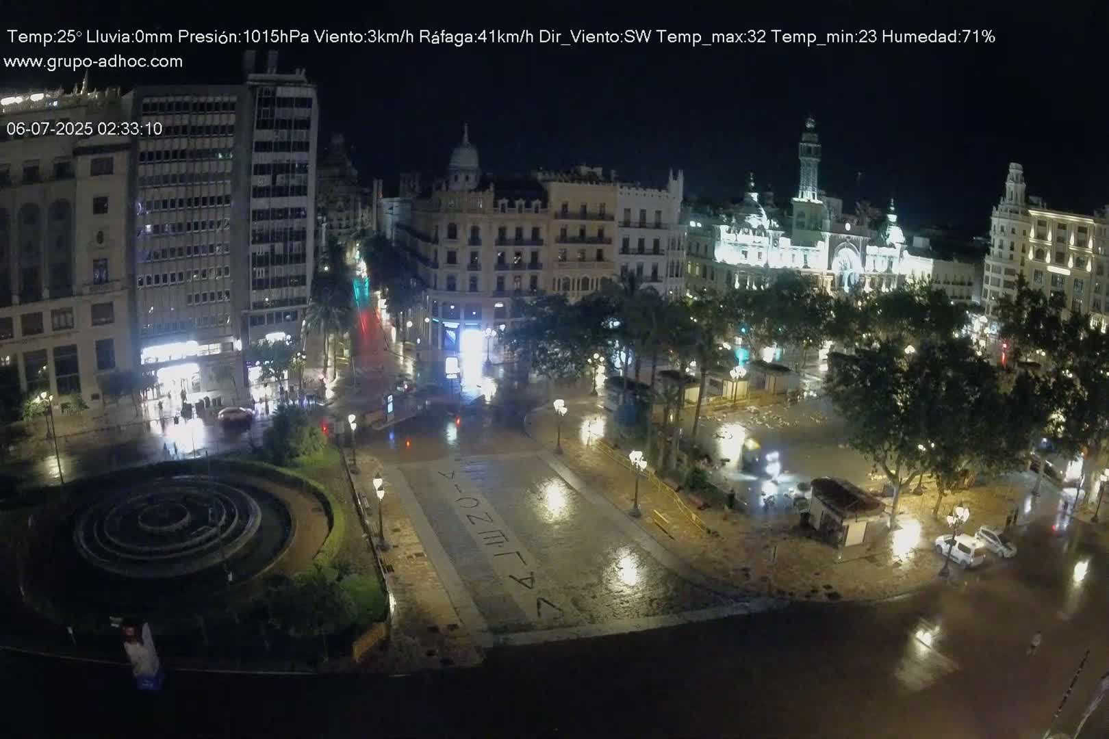 Valencia City , Plaza del Ayuntamiento Square Live Cam - Valencia,  Comunidad Valenciana, Spain