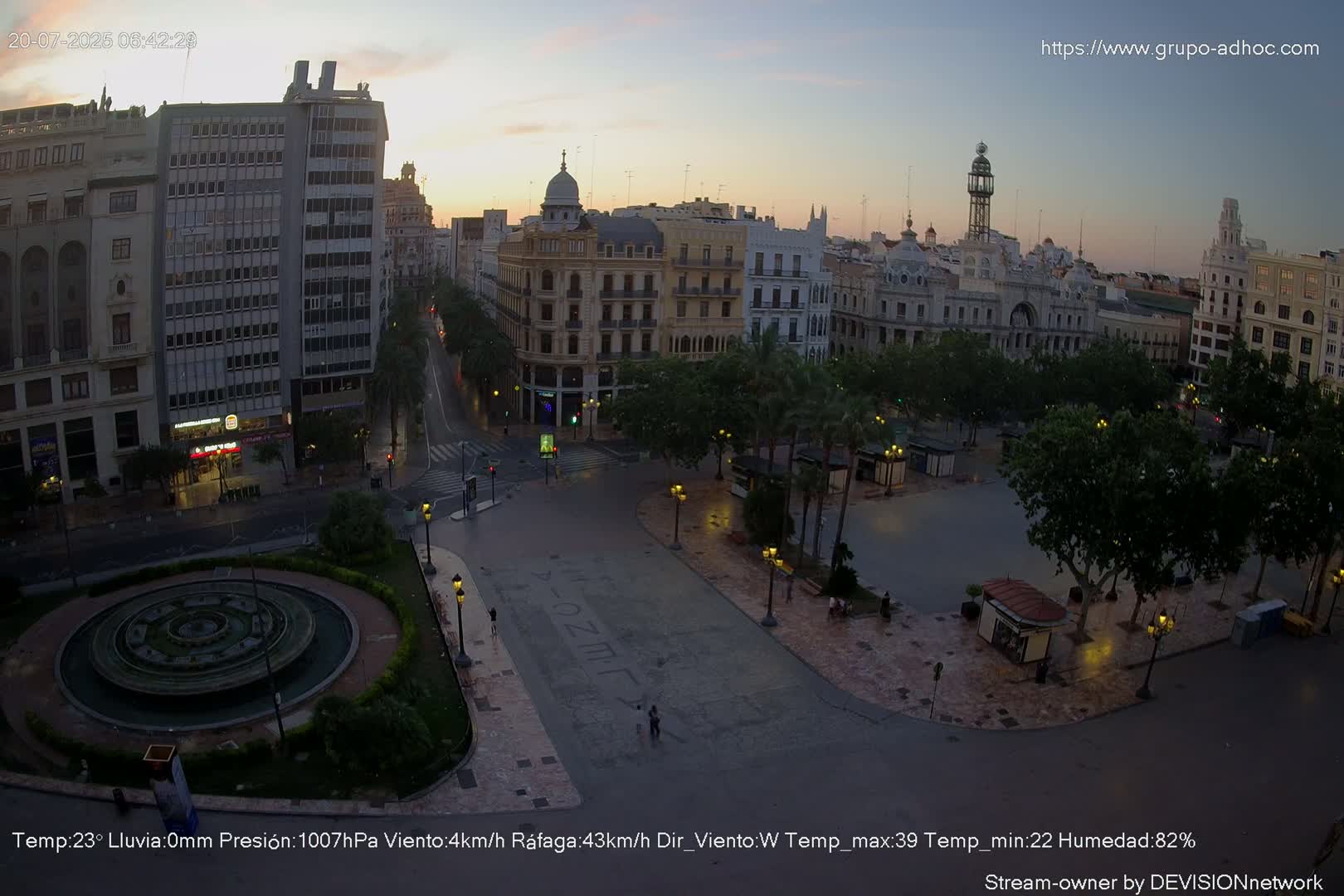 Valencia City , Plaza del Ayuntamiento Square Live Cam - Valencia,  Comunidad Valenciana, Spain