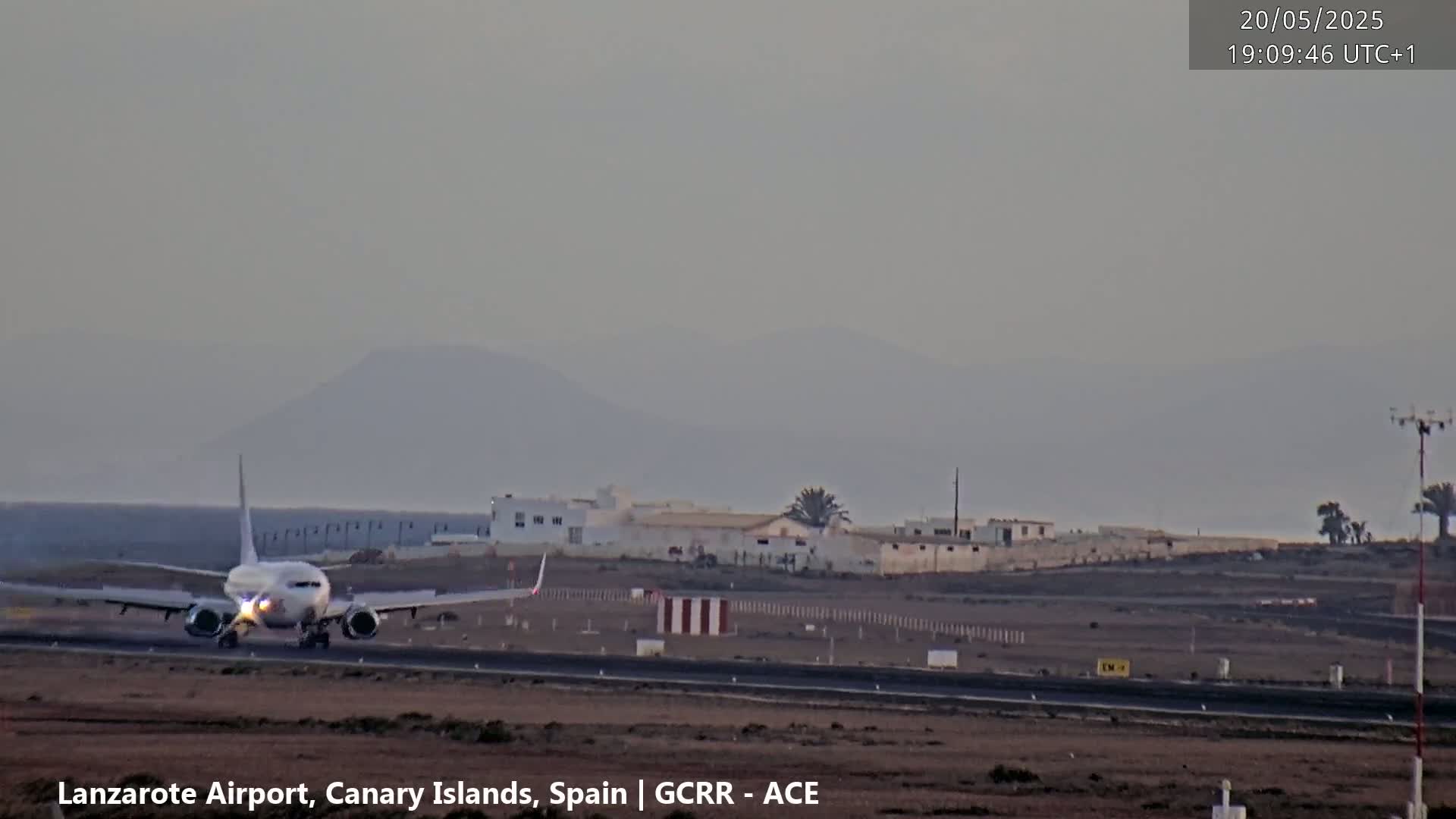 Lanzarote Airport from Inside Live Cam - Las Palmas , Canary Islands ,  Spain