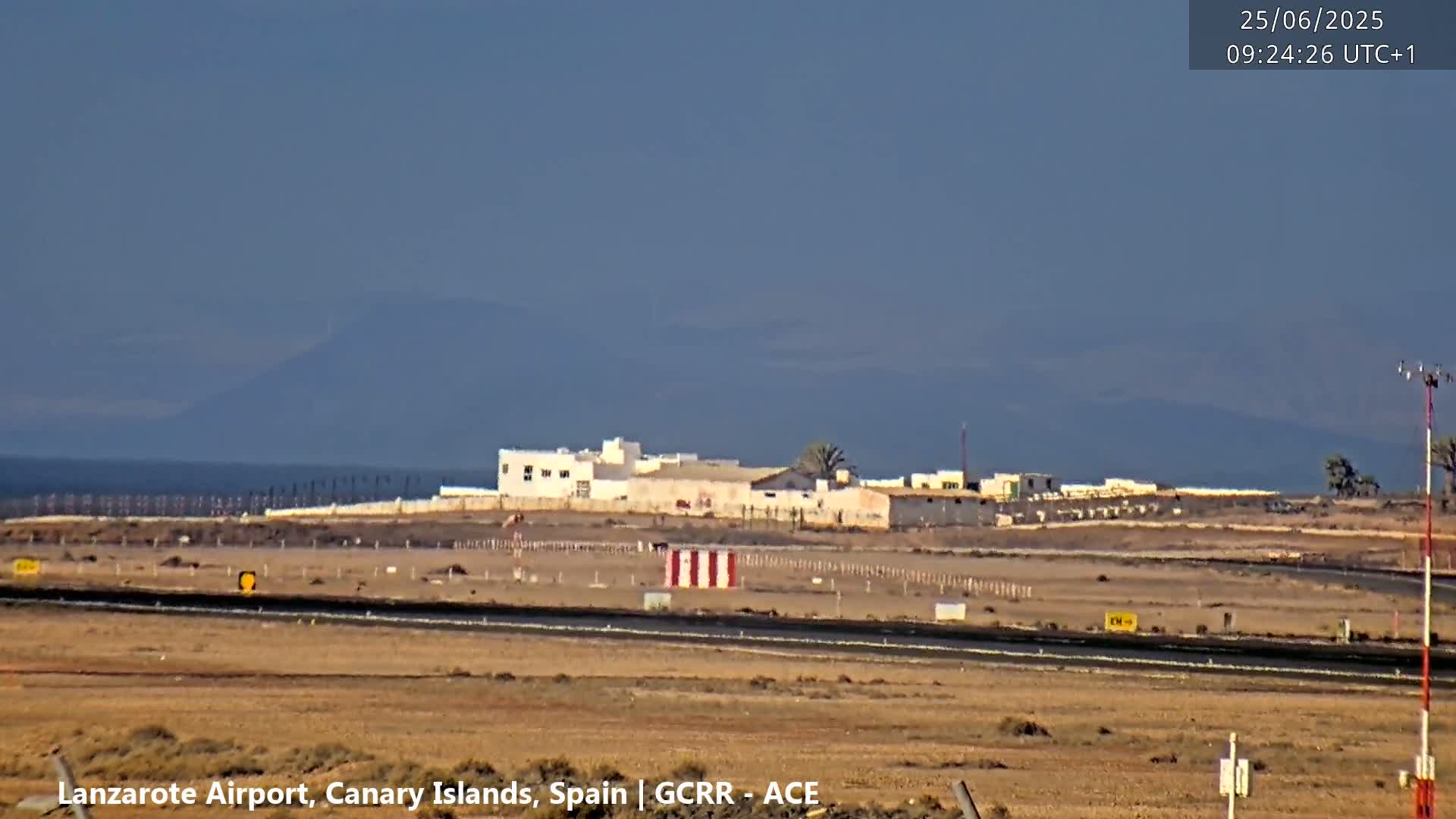 Lanzarote Airport from Inside Live Cam ACE/GCRR - Las Palmas , Canary Islands ,  Spain