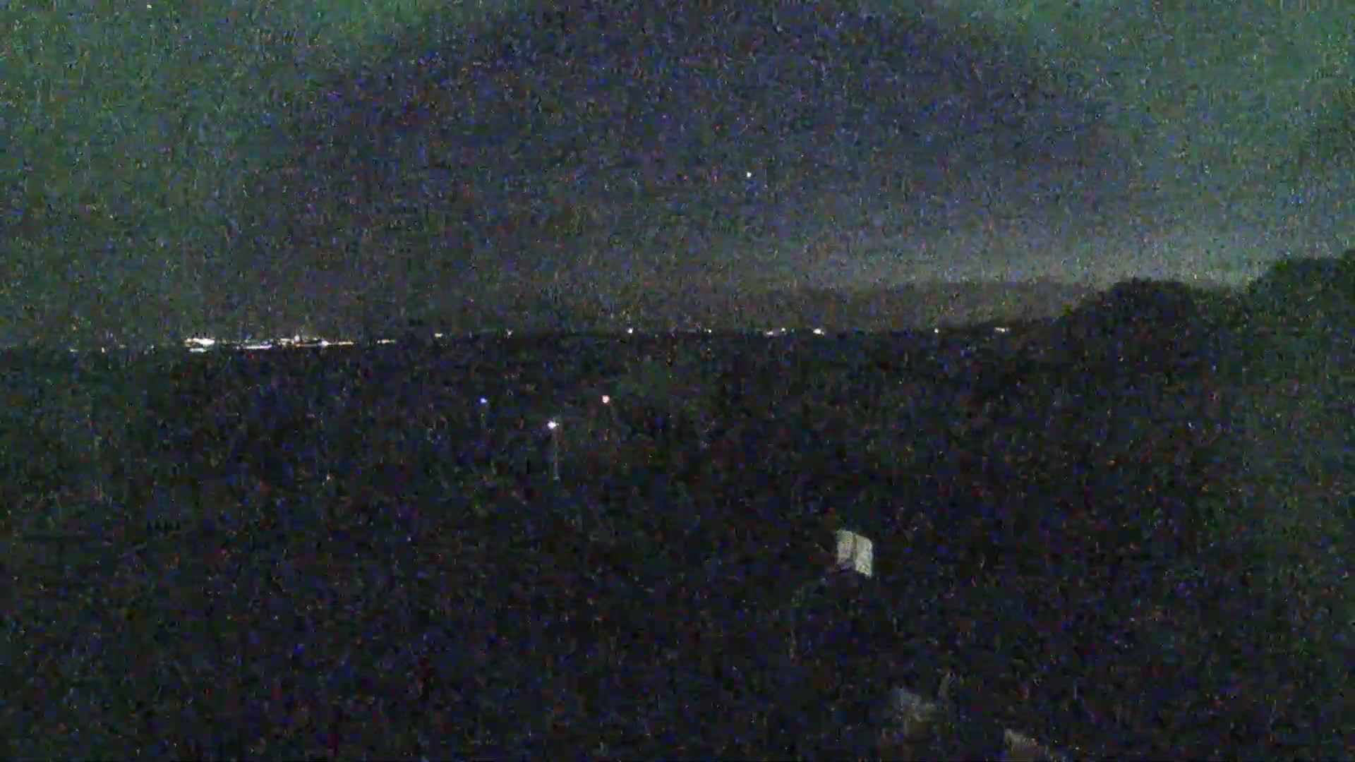 Lago Trasimeno Lake from Castiglione del Lago Live Cam - Castiglione del Lago, Umbria, Italy