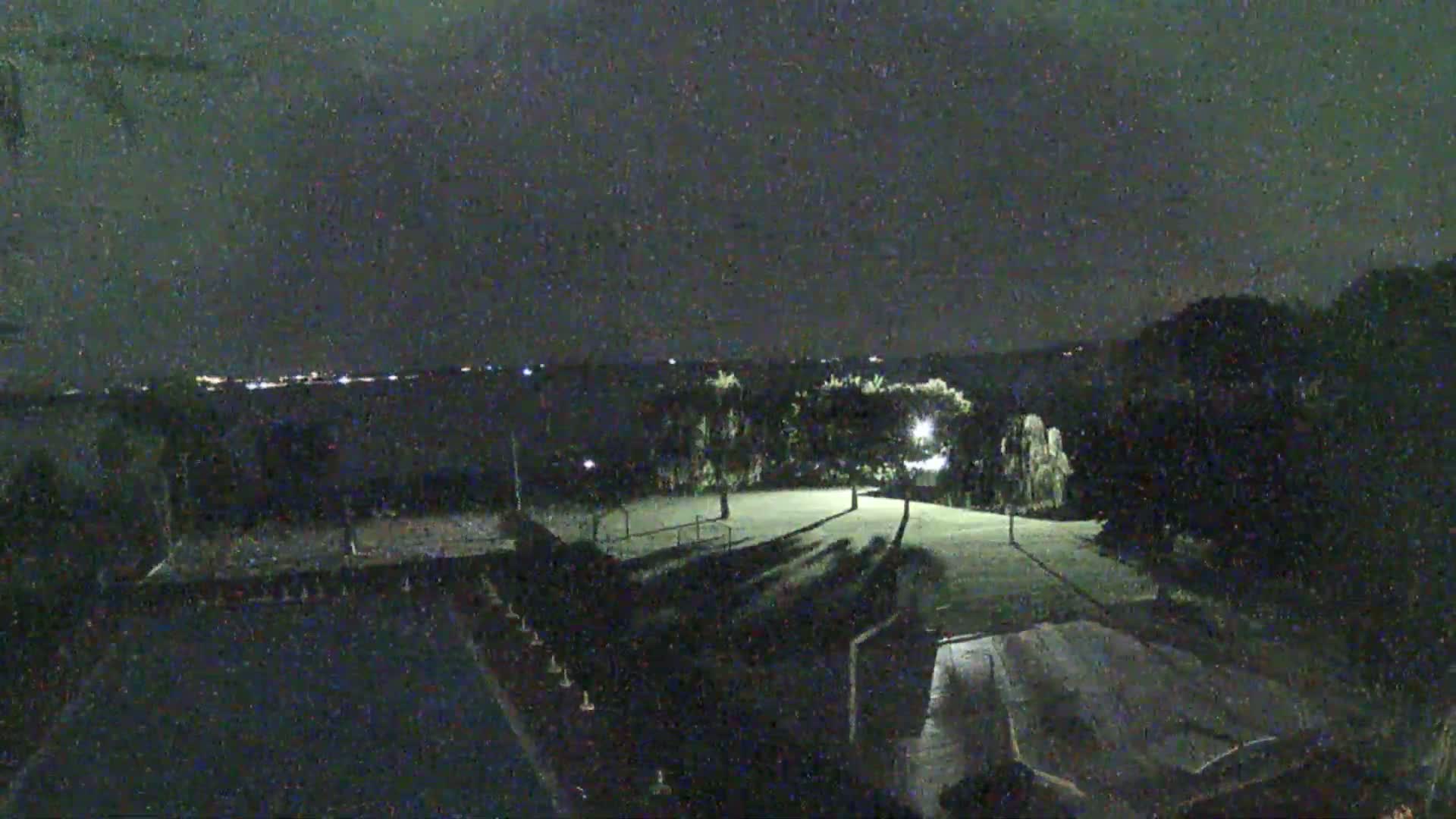 Lago Trasimeno Lake from Castiglione del Lago Live Cam - Castiglione del Lago, Umbria, Italy