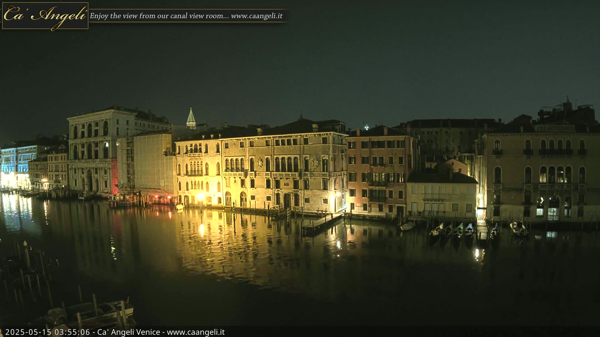 Venice Boats in Grand Canal Live Cam - Venice, Veneto, Italy