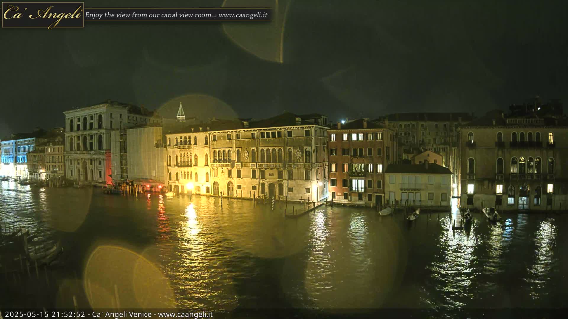 Venice Boats in Grand Canal Live Cam - Venice, Veneto, Italy