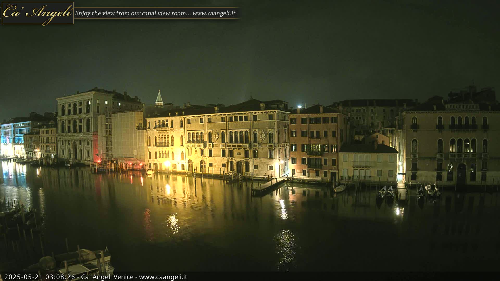 Venice Boats in Grand Canal Live Cam - Venice, Veneto, Italy