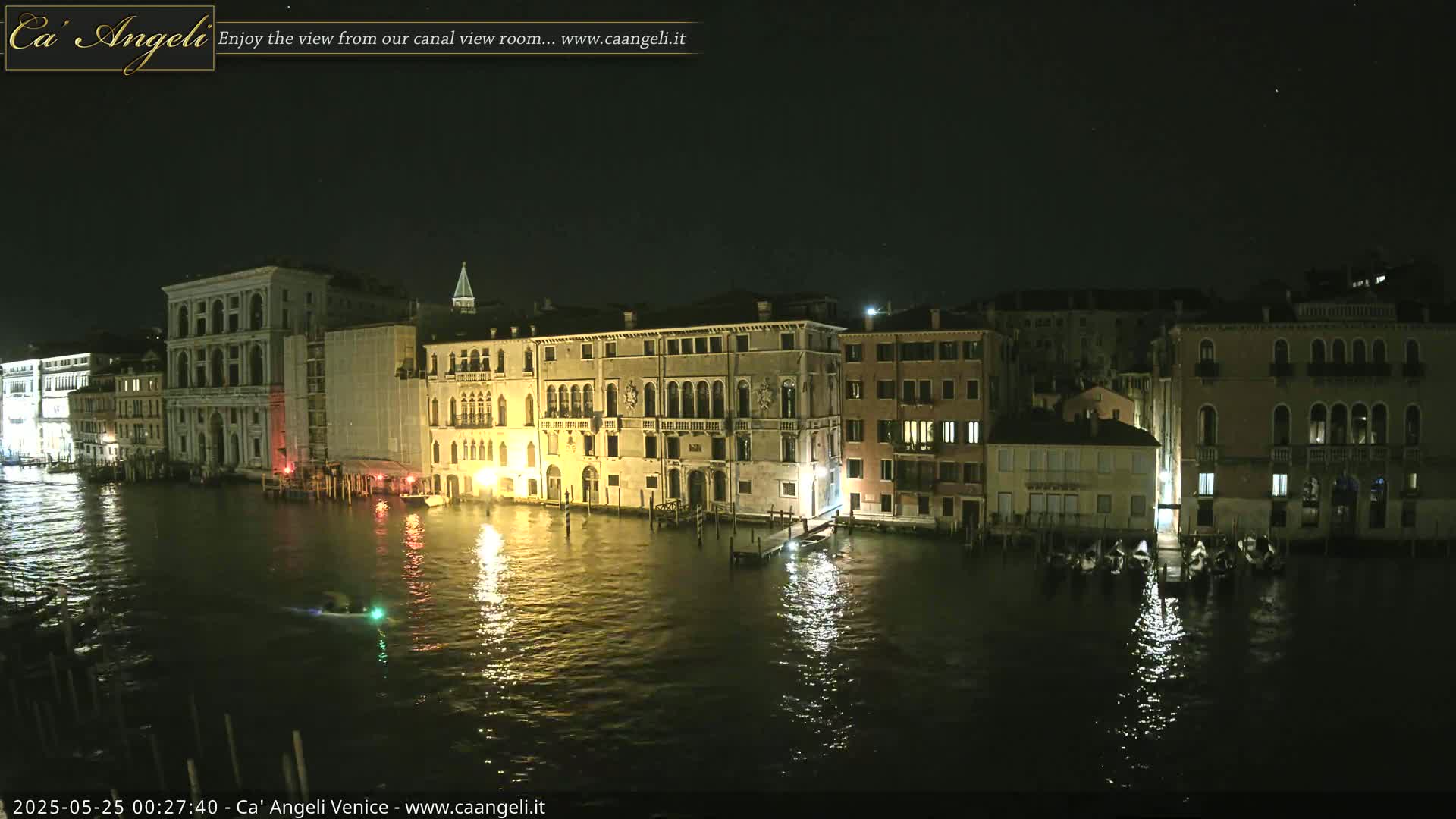 Venice Boats in Grand Canal Live Cam - Venice, Veneto, Italy