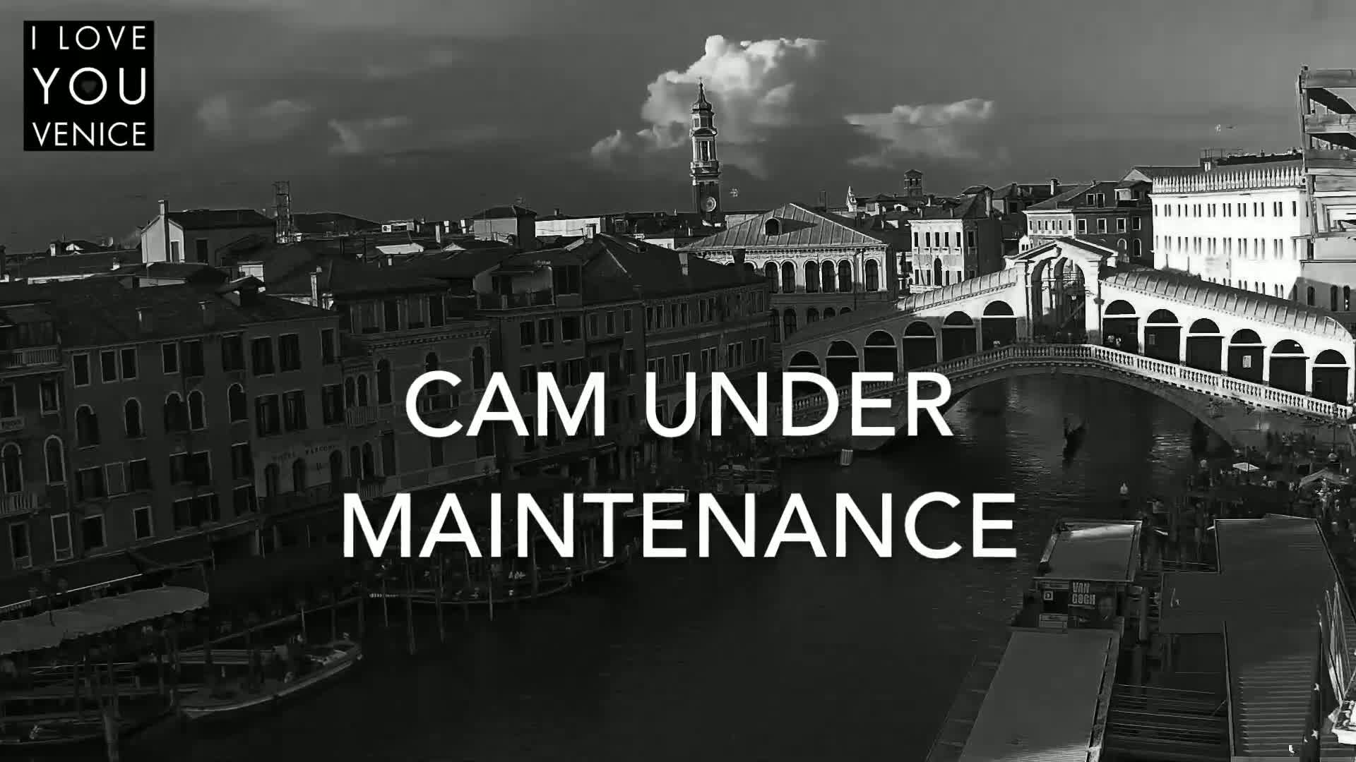 Venice Boats in Grand Canal Live Cam - Venice, Veneto, Italy