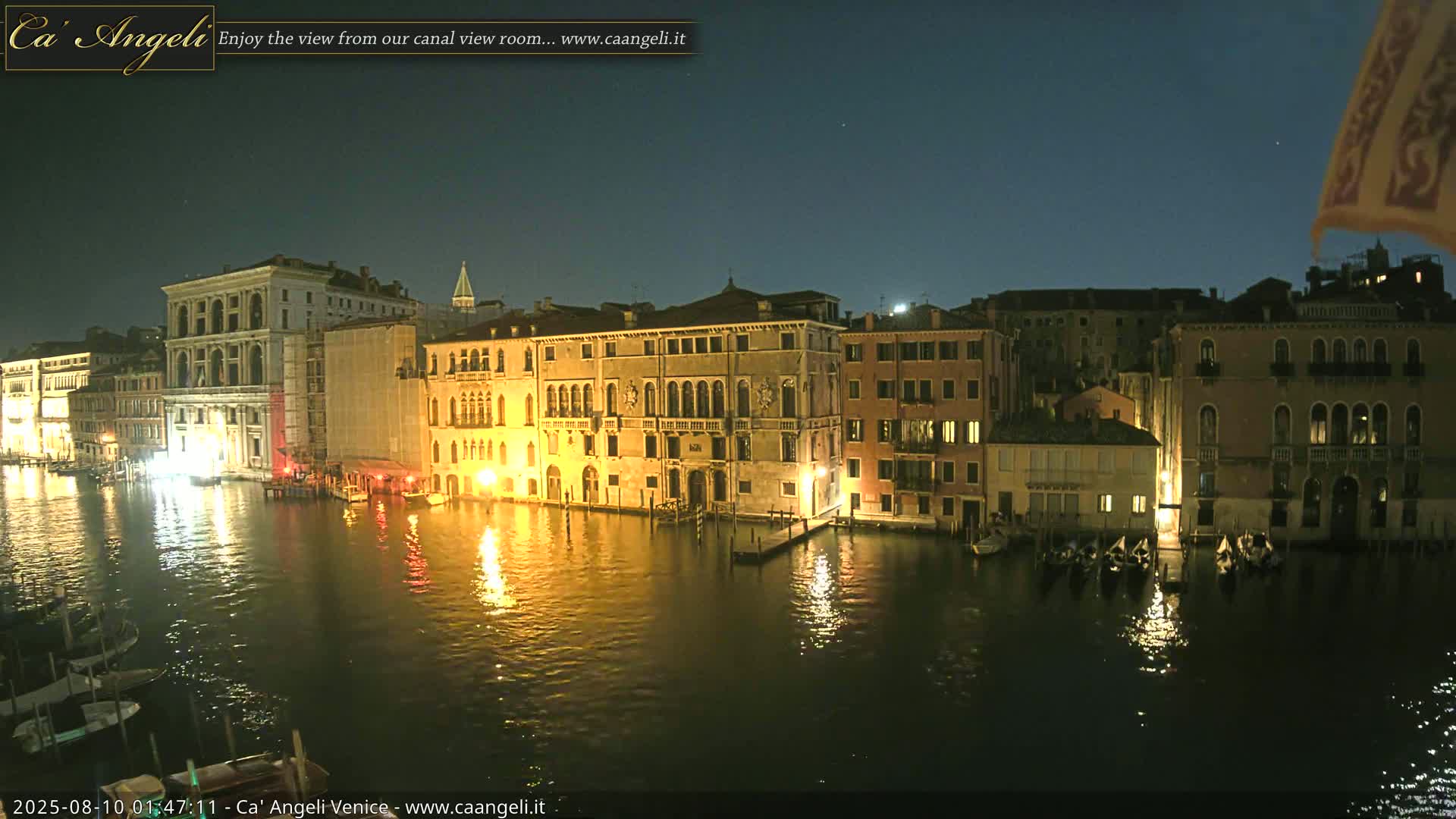 Venice Boats in Grand Canal Live Cam - Venice, Veneto, Italy