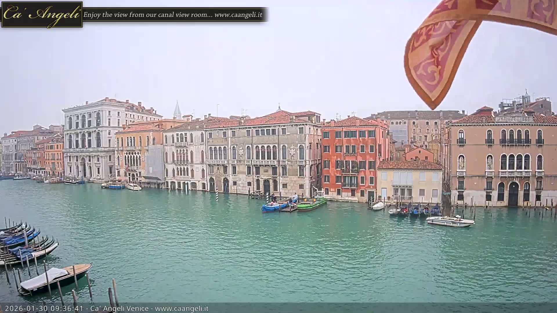 Venice Boats in Grand Canal Live Cam - Venice, Veneto, Italy