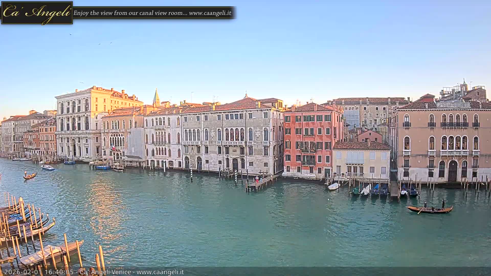 Venice Boats in Grand Canal Live Cam - Venice, Veneto, Italy