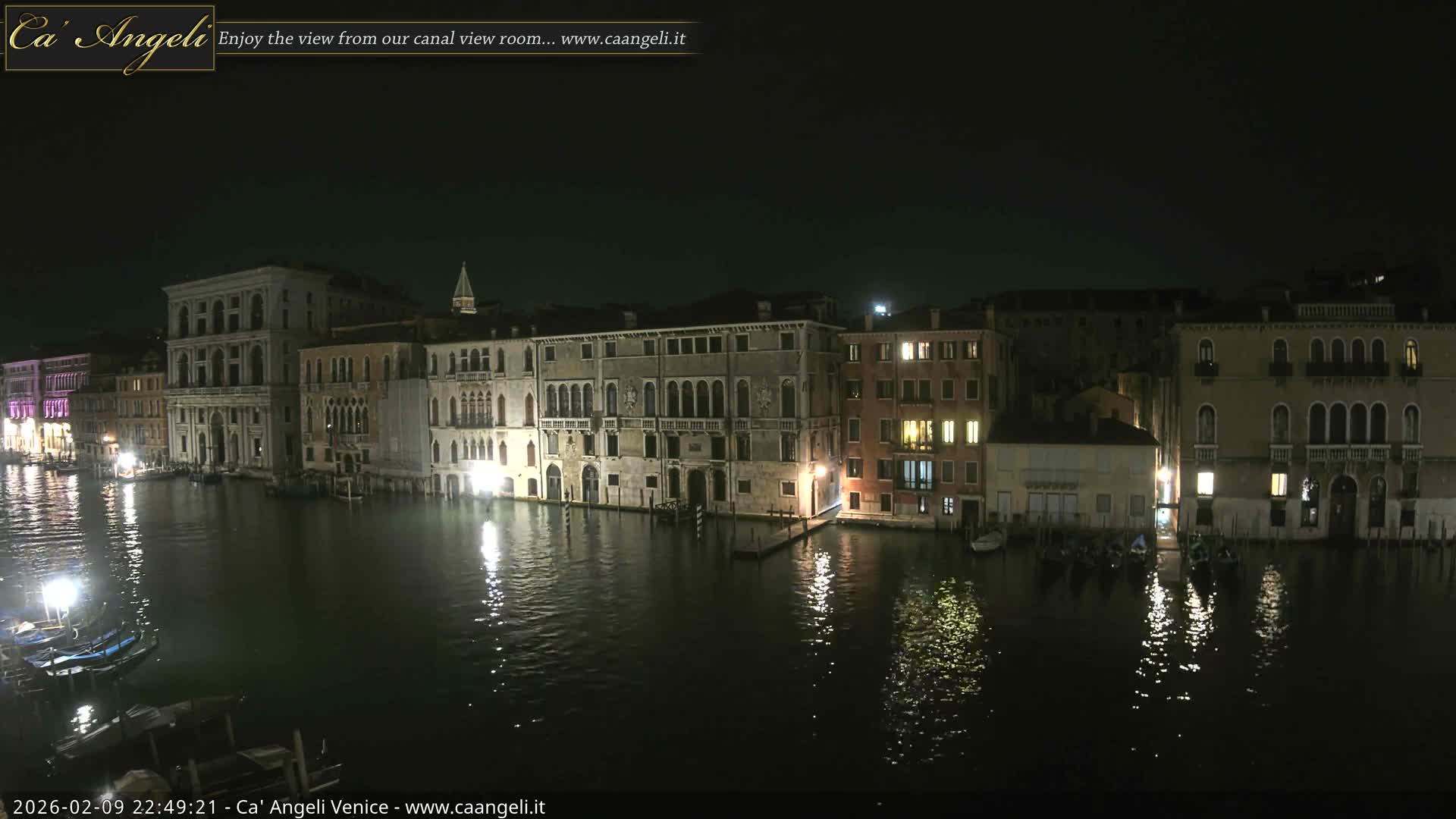 Venice Boats in Grand Canal Live Cam - Venice, Veneto, Italy