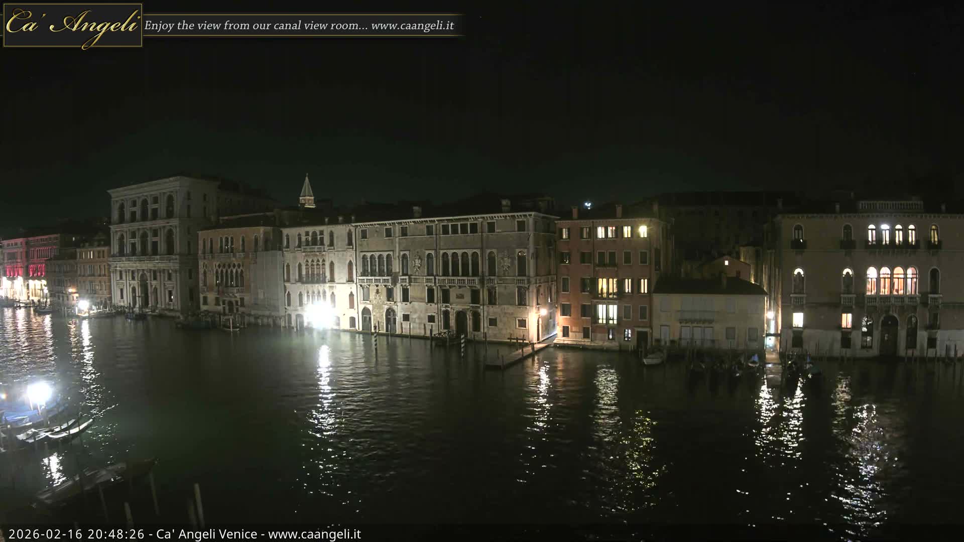 Venice Boats in Grand Canal Live Cam - Venice, Veneto, Italy