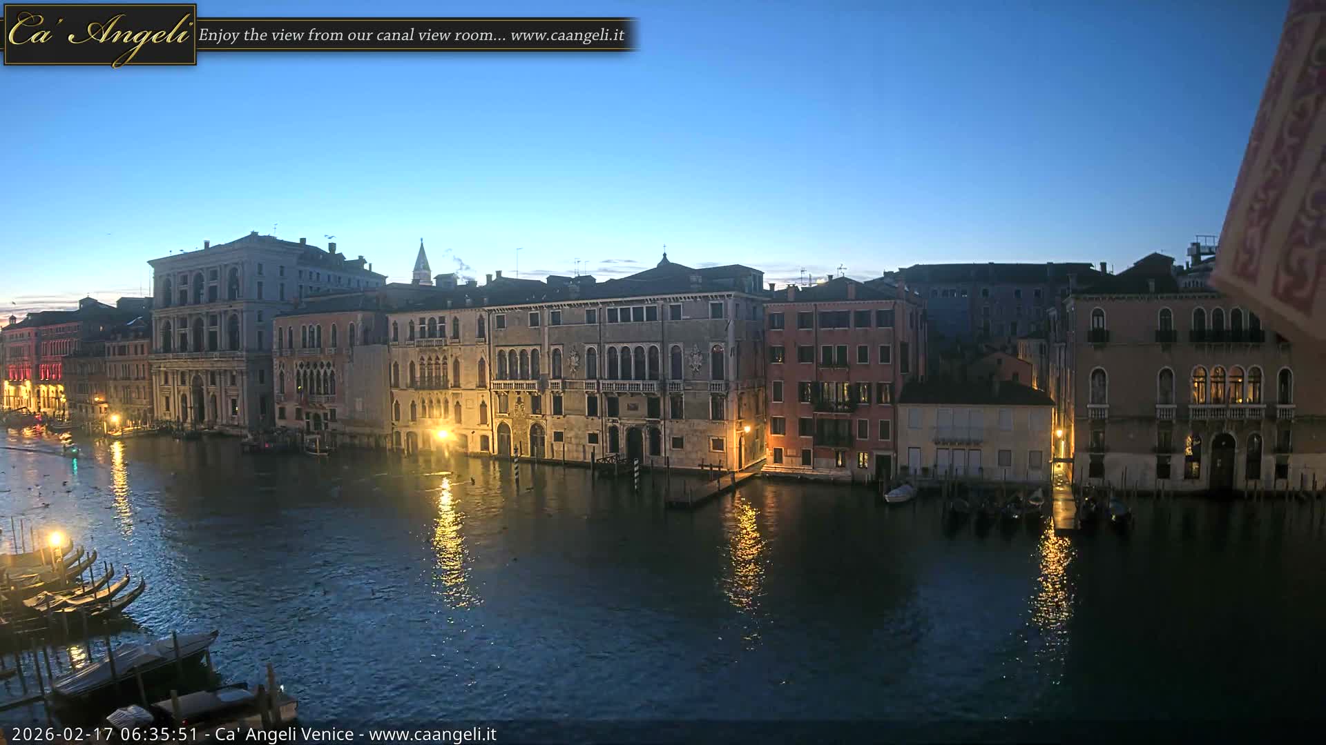 Venice Boats in Grand Canal Live Cam - Venice, Veneto, Italy