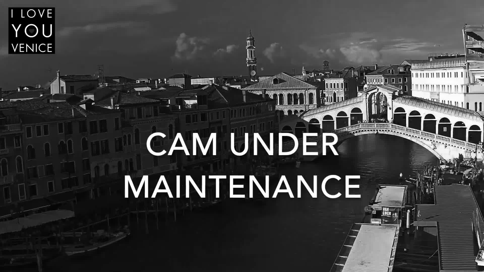 Venice Boats in Grand Canal Live Cam - Venice, Veneto, Italy