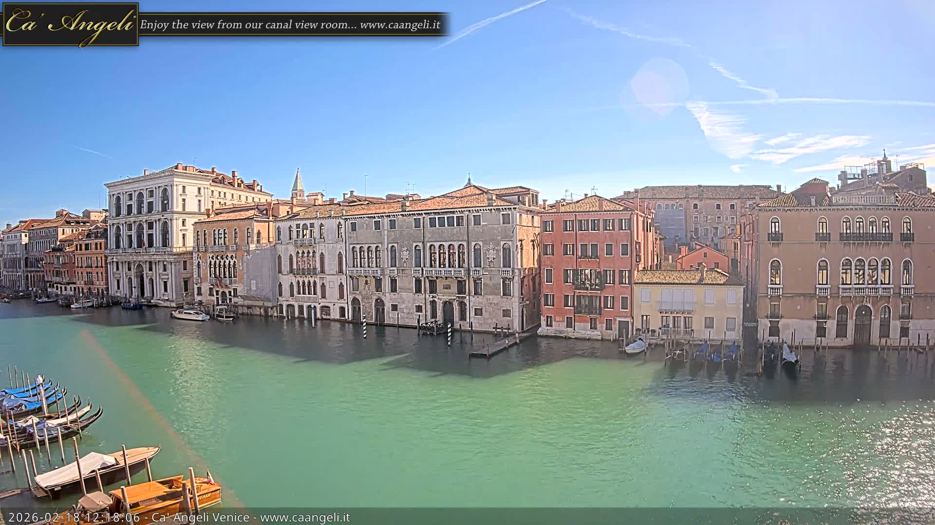 Venice Boats in Grand Canal Live Cam - Venice, Veneto, Italy
