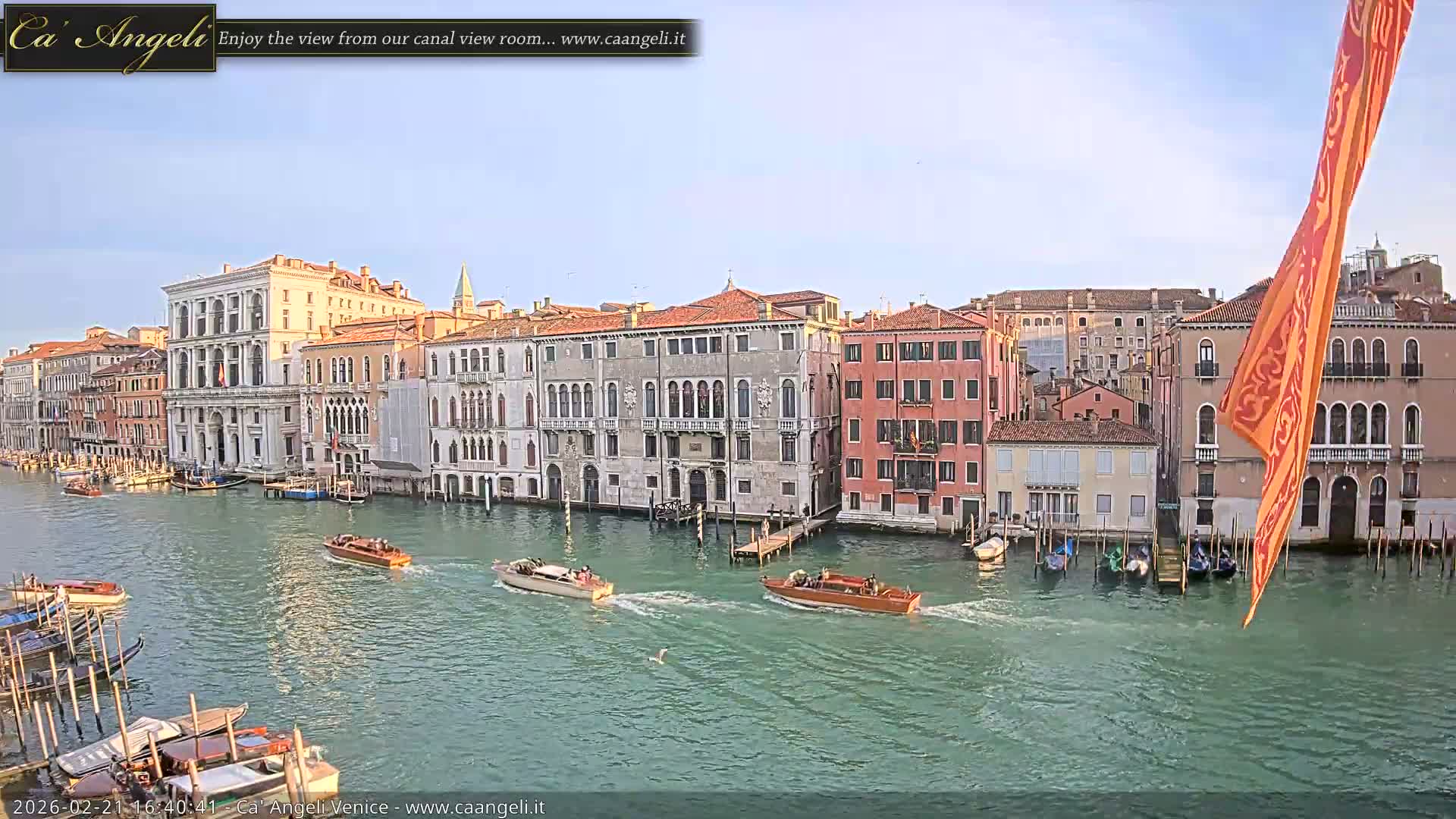 Venice Boats in Grand Canal Live Cam - Venice, Veneto, Italy